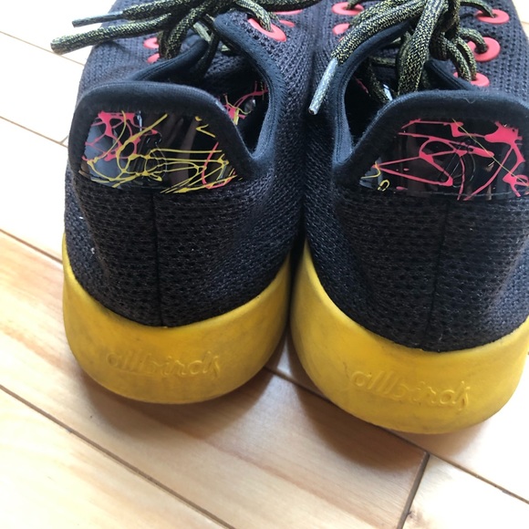 Allbirds Limited Edition Tree Runners Black Gold - Picture 5 of 9